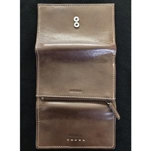 Fossil Black Genuine Leather Deluxe Multi Compartment Trifold Wallet-GUC.